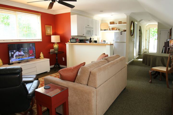 Room 11 of 20