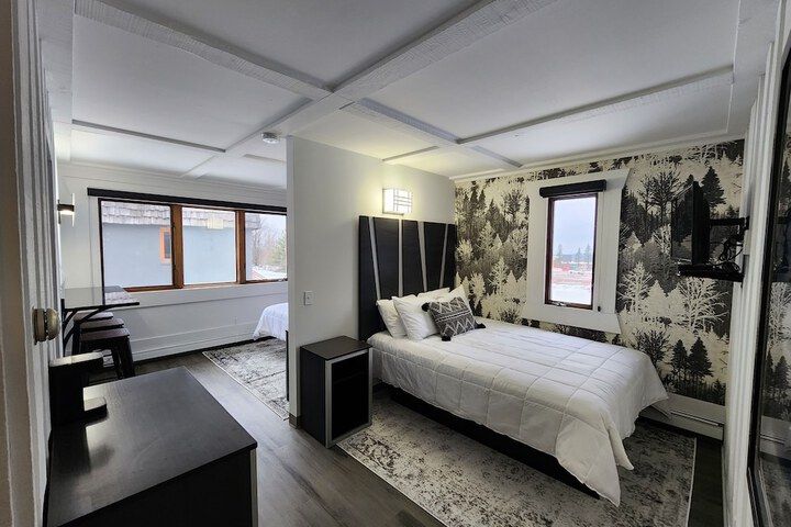 Room 28 of 40
