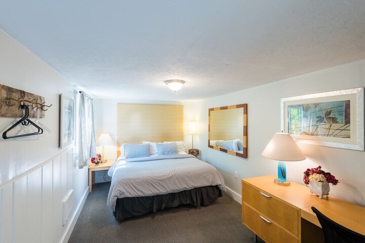 Room 34 of 72