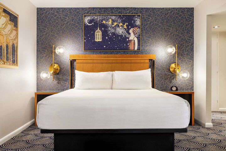 Room 14 of 34