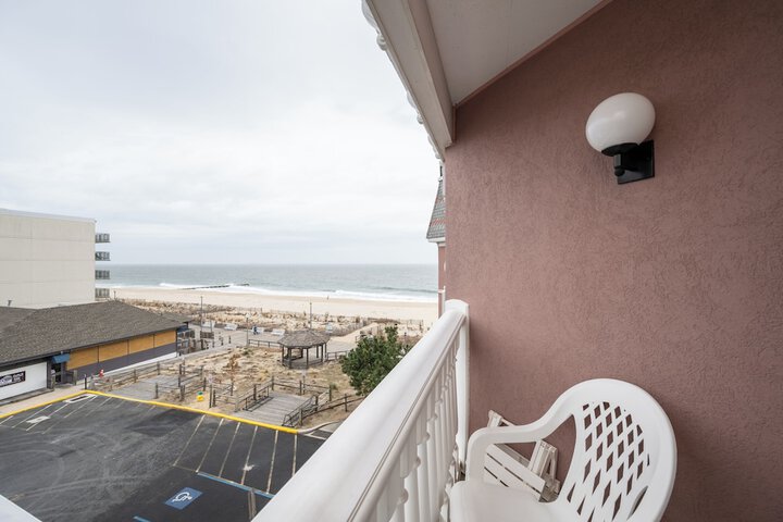 Boardwalk Plaza Hotel