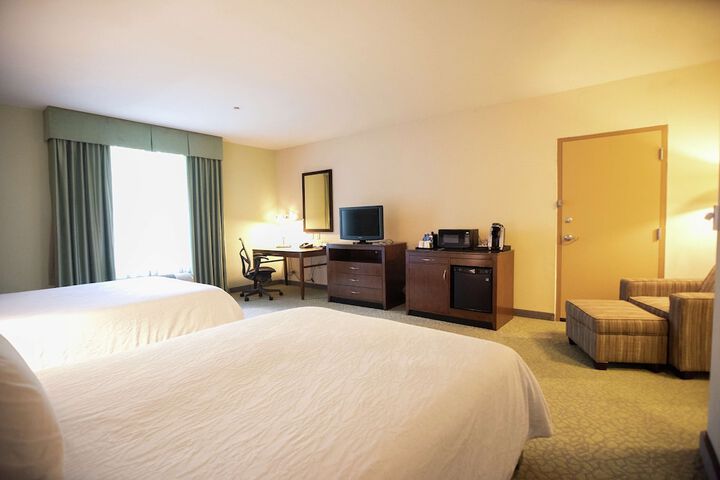 Room 34 of 46