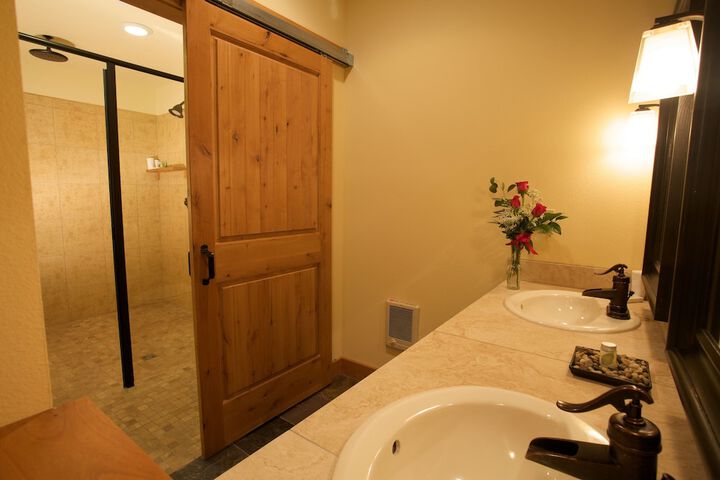 Cousins Country Inn