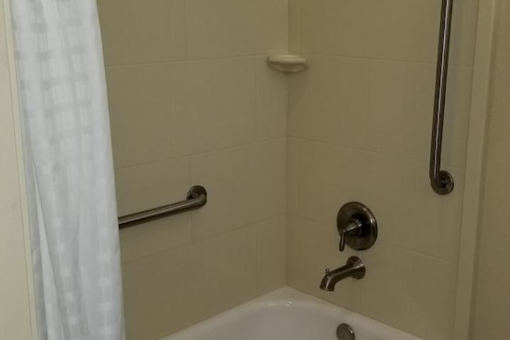 Comfort Inn & Suites Lakeside