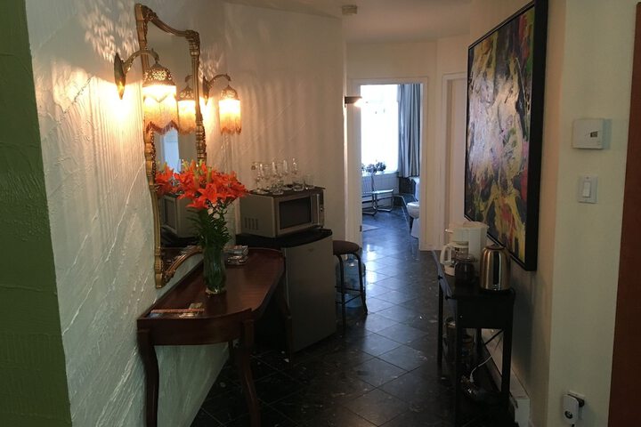 Hotel 8 of 25