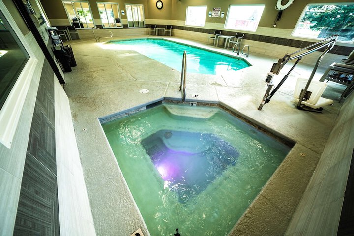Pool 4 of 22