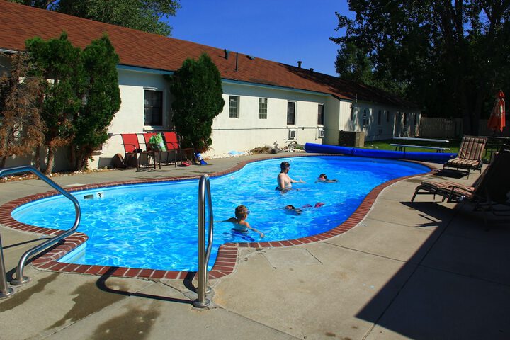 Pool 4 of 55