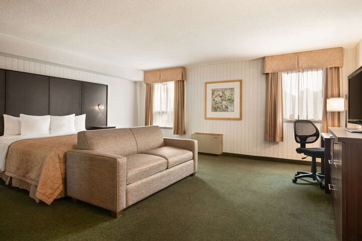 Room 3 of 15