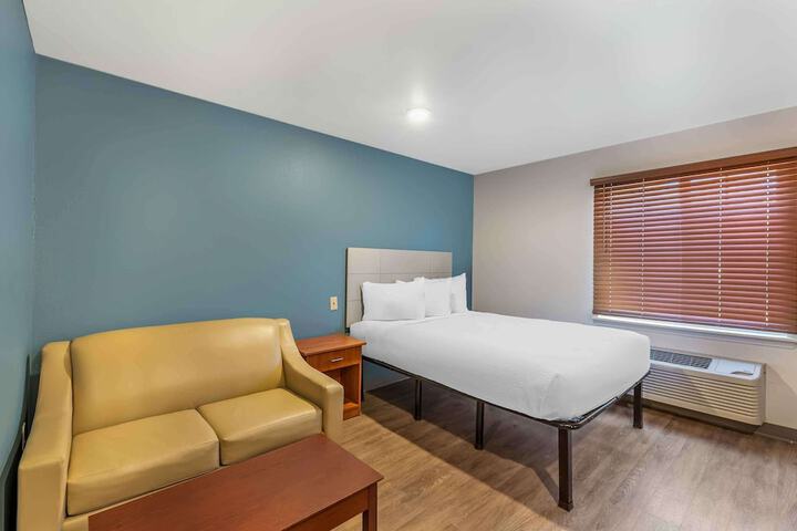 Room 15 of 25