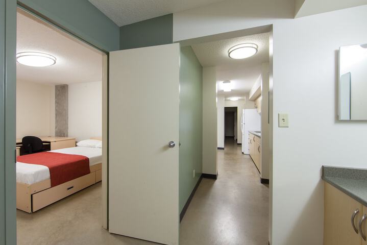 Room 36 of 80