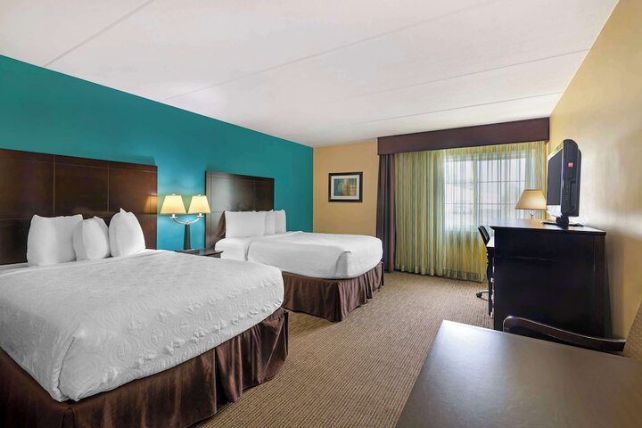 Room 33 of 94