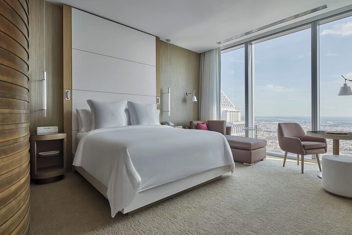 Room 43 of 132