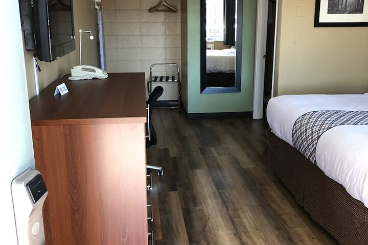 Room 26 of 57