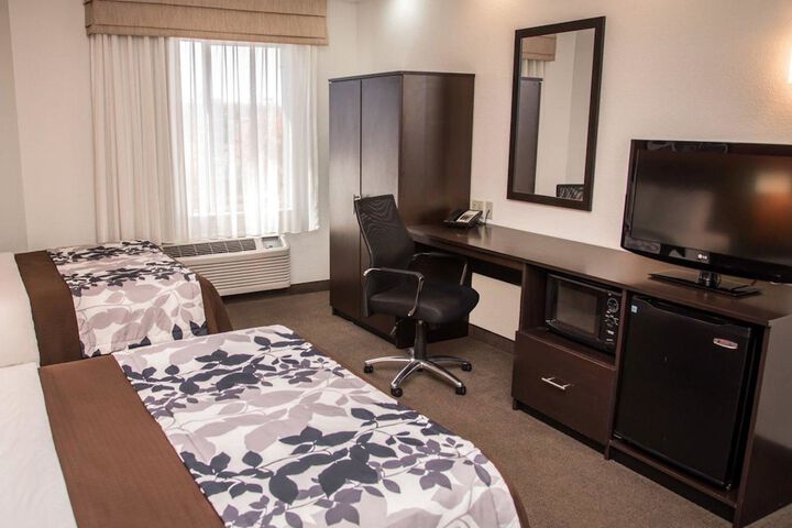 Room 8 of 29