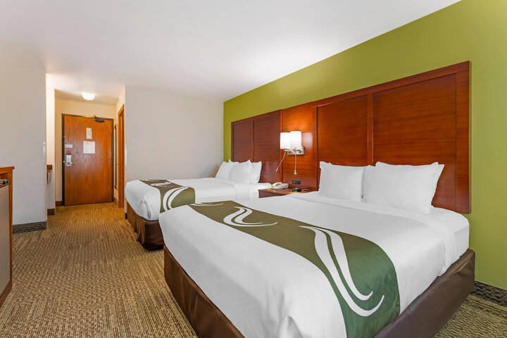 Quality Inn & Suites Stoughton - Madison South