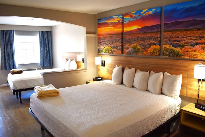 Room 25 of 40