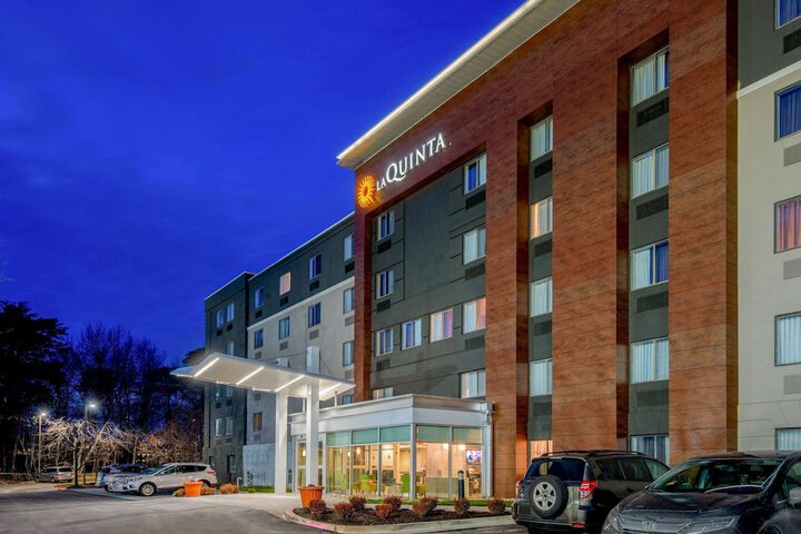 Hotel 7 of 69