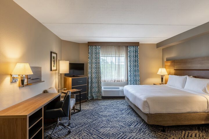 Room 32 of 45