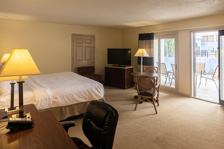 Room 20 of 32