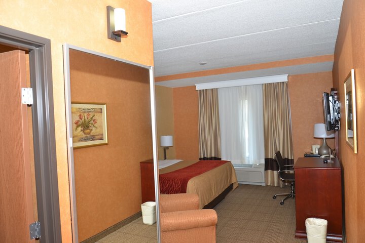 Room 44 of 68