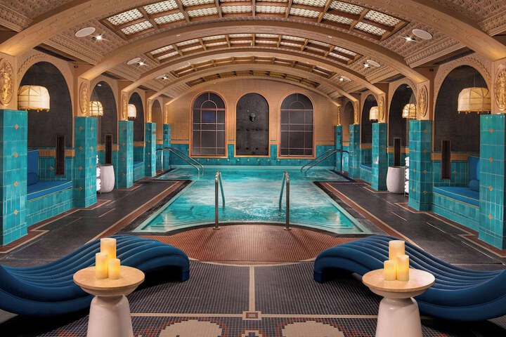 Pool 10 of 201