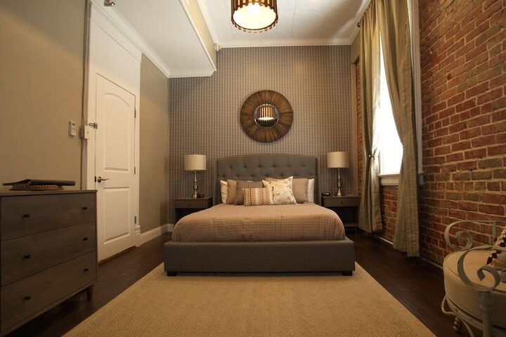 Hamilton House Inn