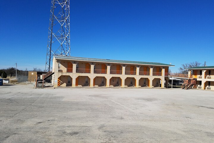 Cisco inn