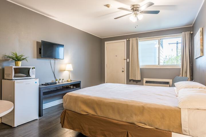Room 21 of 31