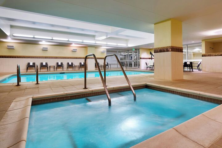 Courtyard by Marriott Lincoln Downtown
