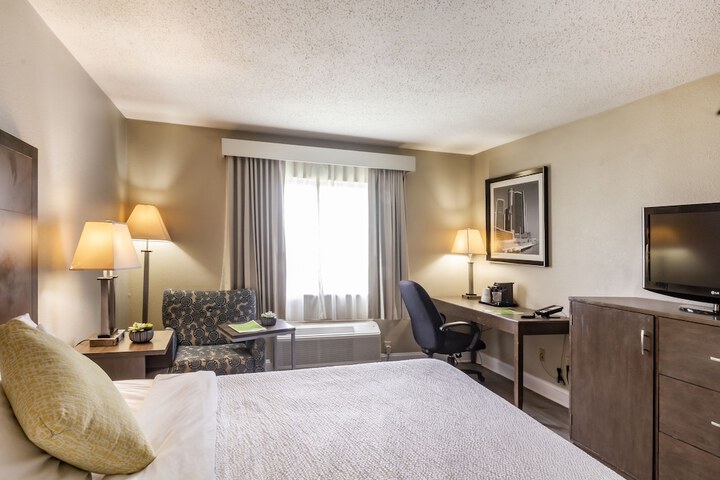 Room 15 of 27