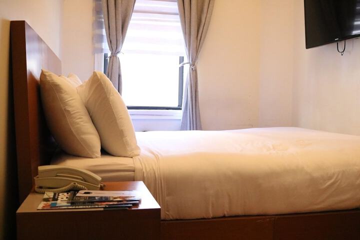 Room 31 of 35