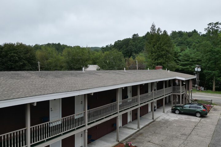 Hotel 8 of 42