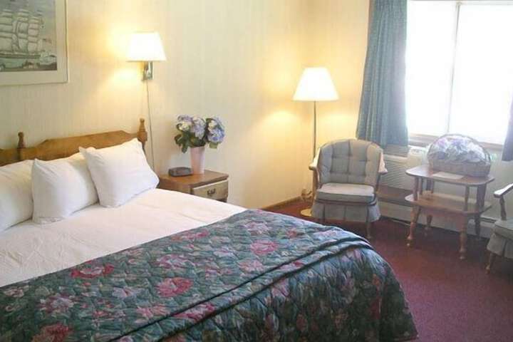 The Rhumb Line Resort
