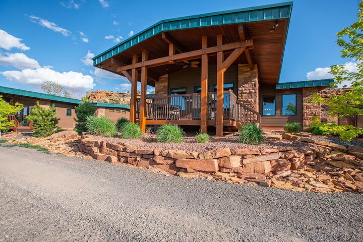 Cougar Ridge Resort