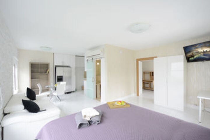 Lincoln Road Apartments