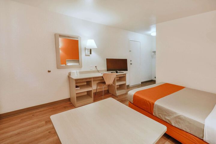 Room 20 of 30