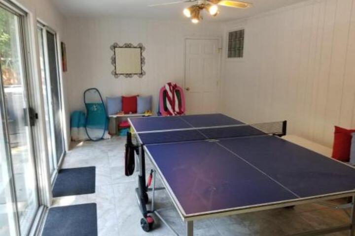 Heated Pool in Prime Woodstock