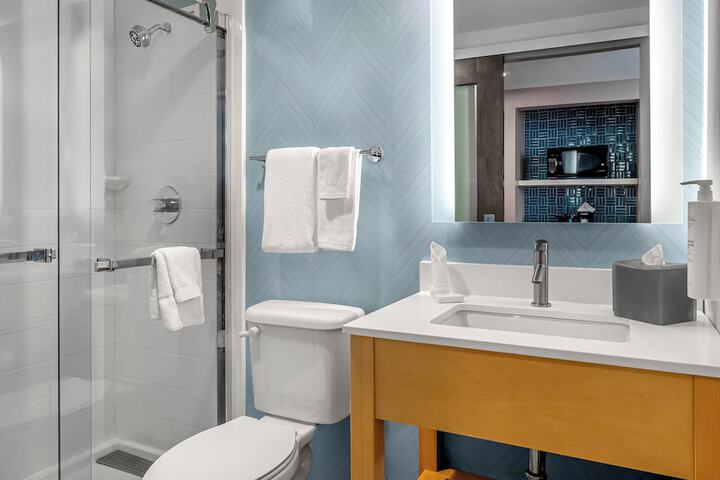 Room 15 of 26