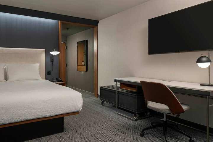 Room 20 of 68