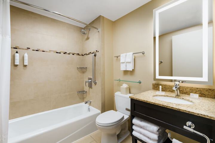 Room 20 of 49