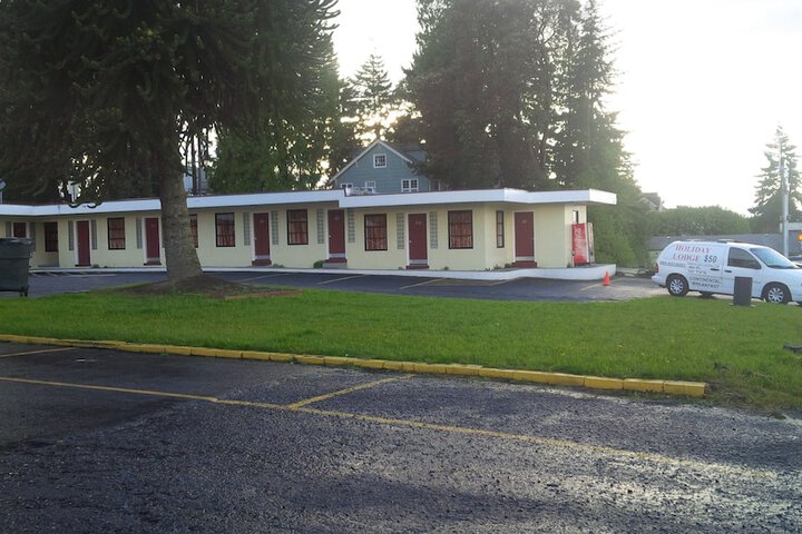 Holiday Lodge