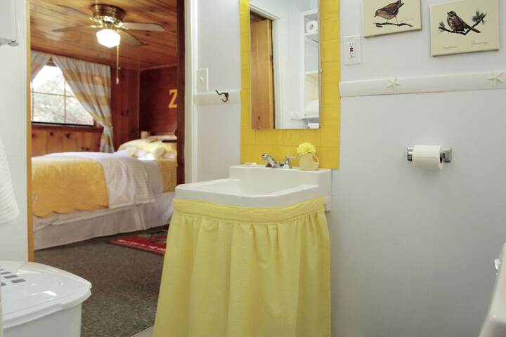 Room 50 of 256
