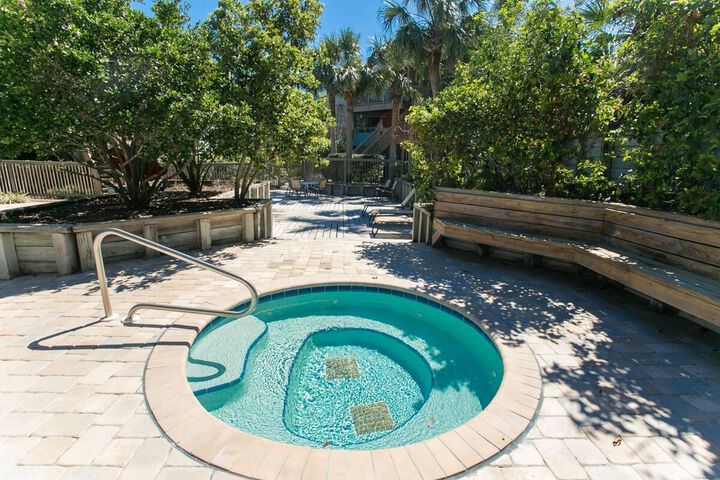 Hibiscus A103 2 / 2 Free Activities! & Oceanfront Wifi 3 Pools