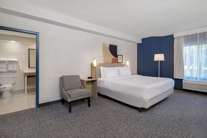 Room 26 of 31
