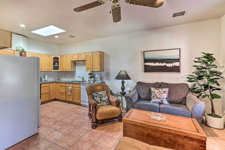Eloy Desert Oasis w / Courtyard & Pool Access!