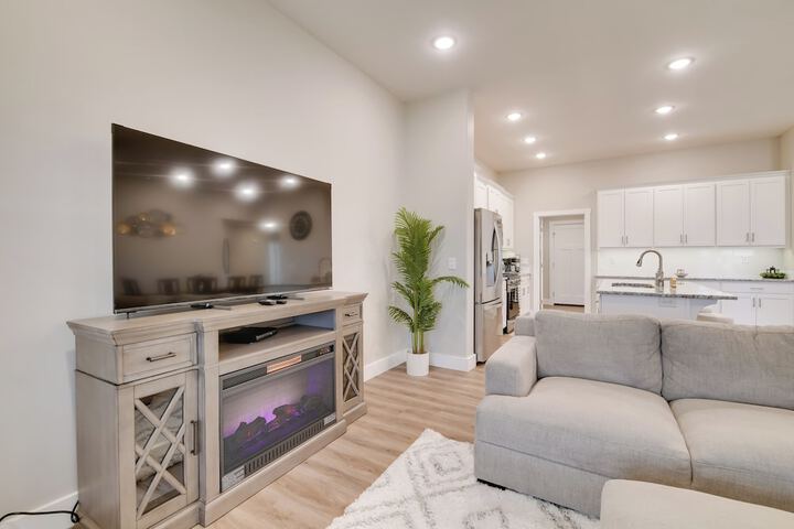 Family-friendly Ozark Villa - Centrally Located