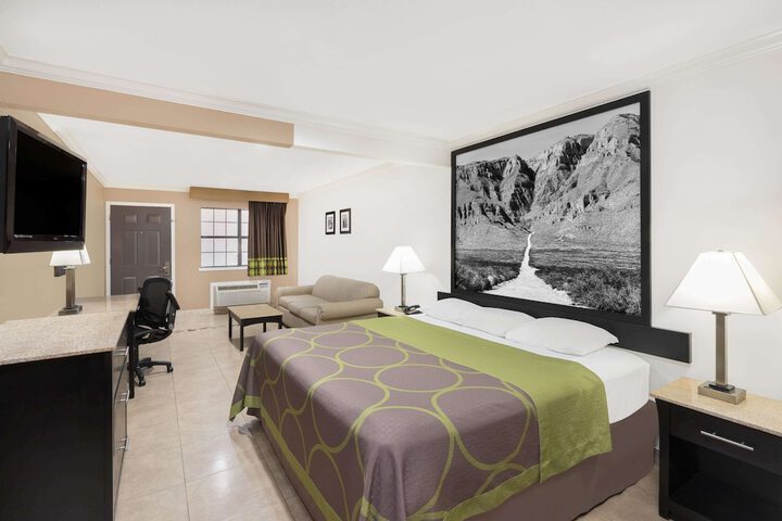 Room 20 of 54