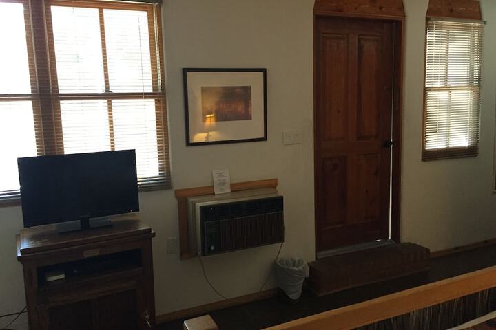 Room 29 of 82