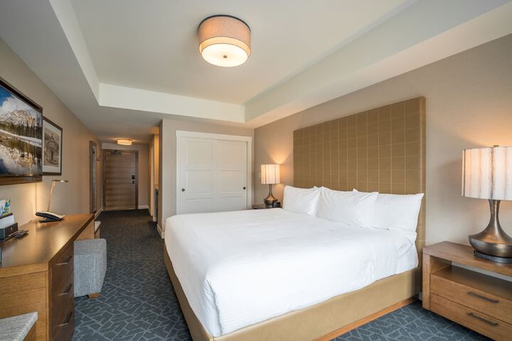 Room 32 of 55