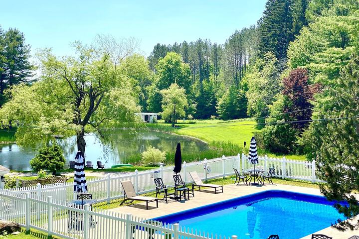 Pool 10 of 63